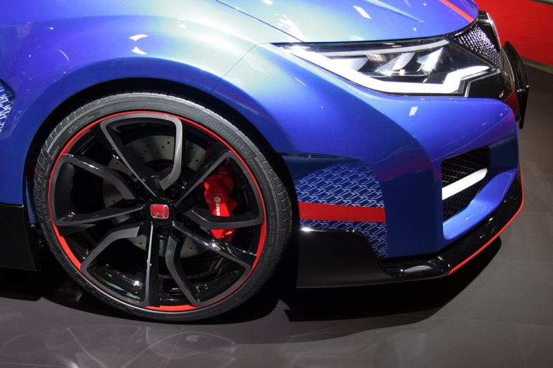 Illustration for article titled The Extreme Honda Civic Type-R Looks Like A Young Samurai Ready To Fight